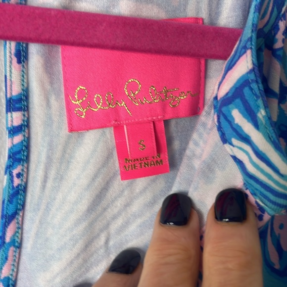 Lilly Pulitzer Ravi Short Sleeved Romper in Amalfi Blue Sound The Sirens, Small. - Picture 8 of 13